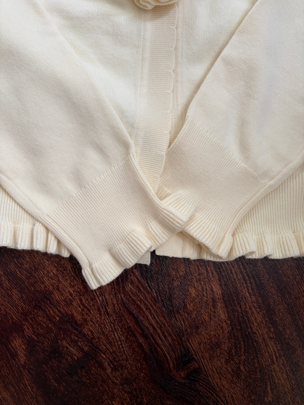 Cream sweater - Picture 4 of 5